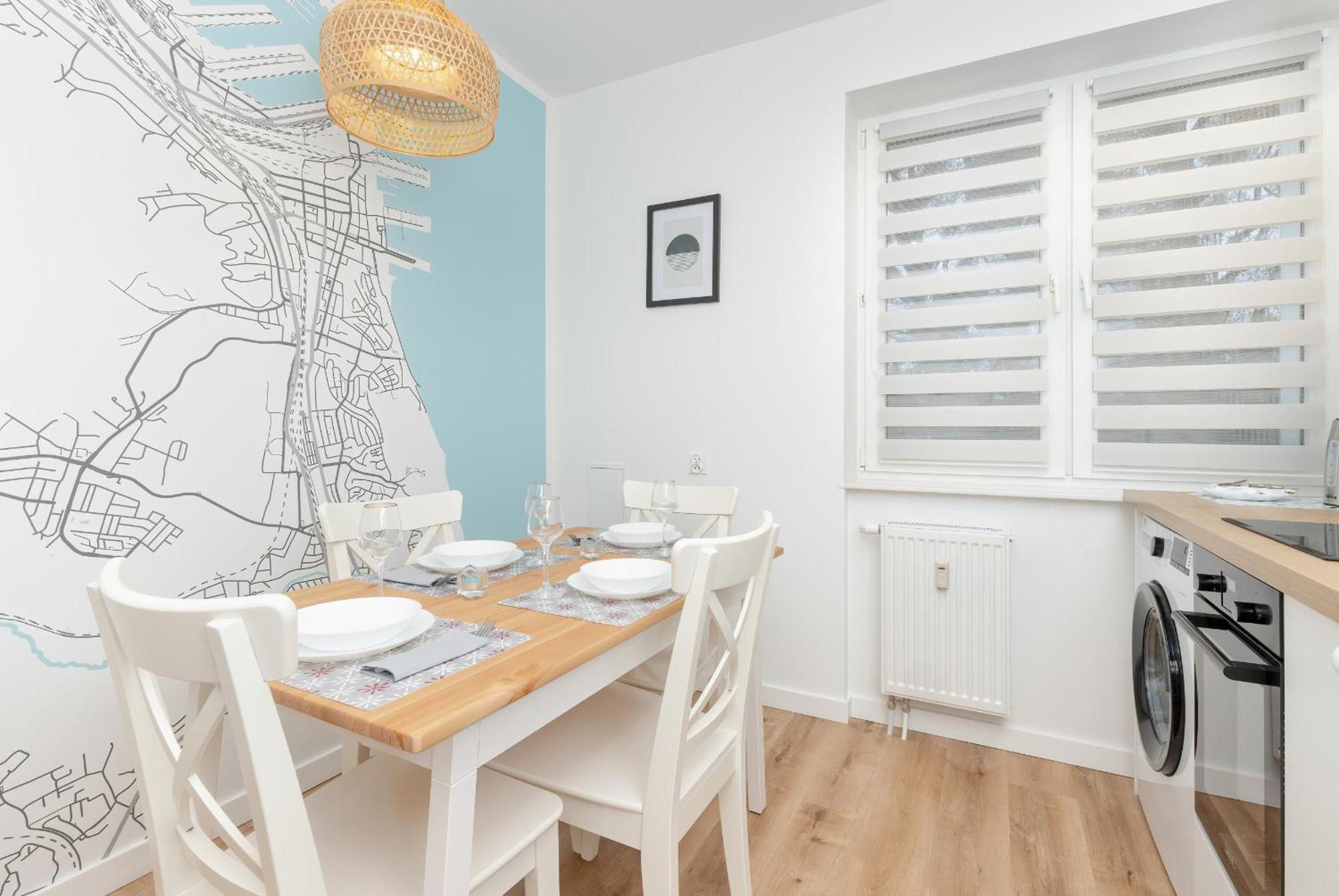 Apartment Charming Swietojanska In By Renters